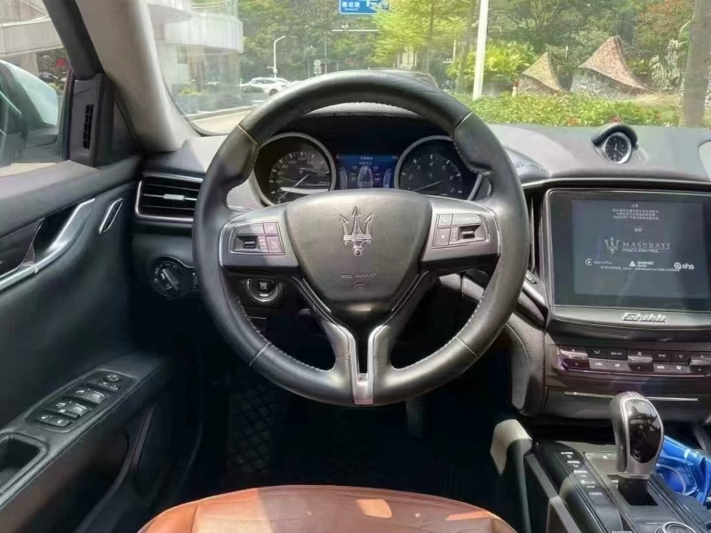 深圳17年玛莎拉蒂Ghibli7