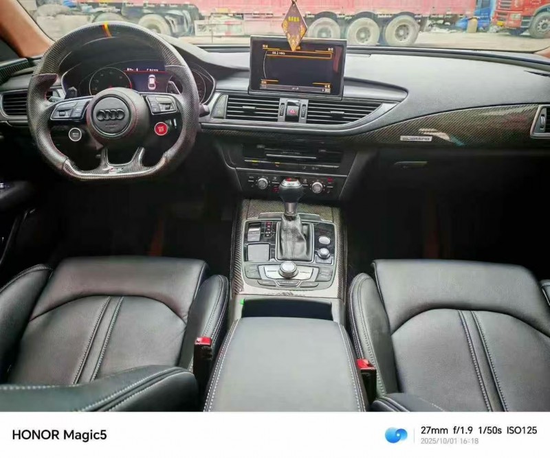 保定17年奥迪A7L6