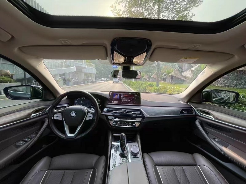 深圳22年宝马5系4