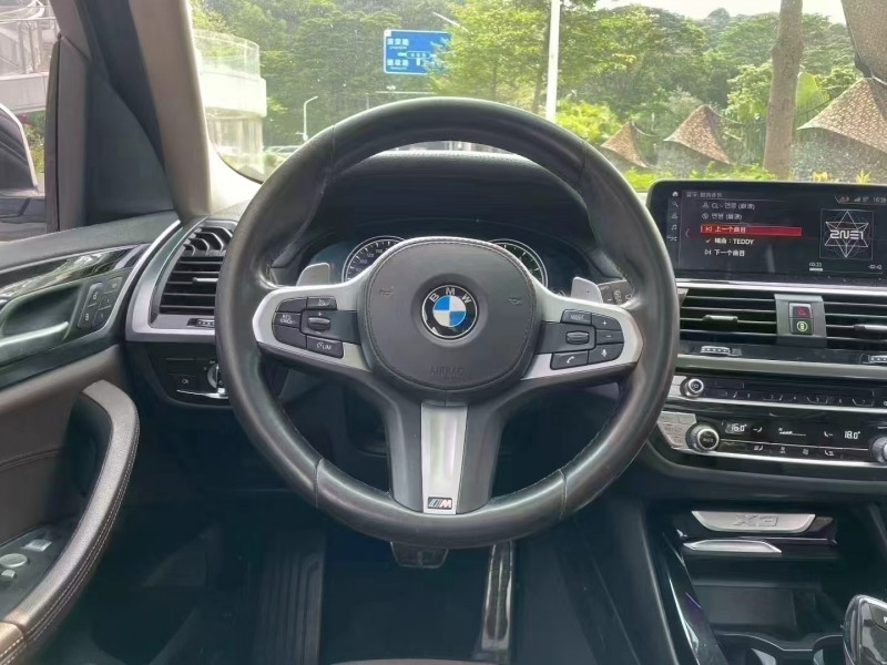 广州19年宝马X37