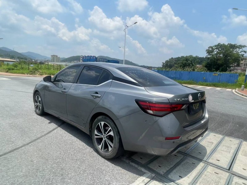 云浮21年日产轩逸5