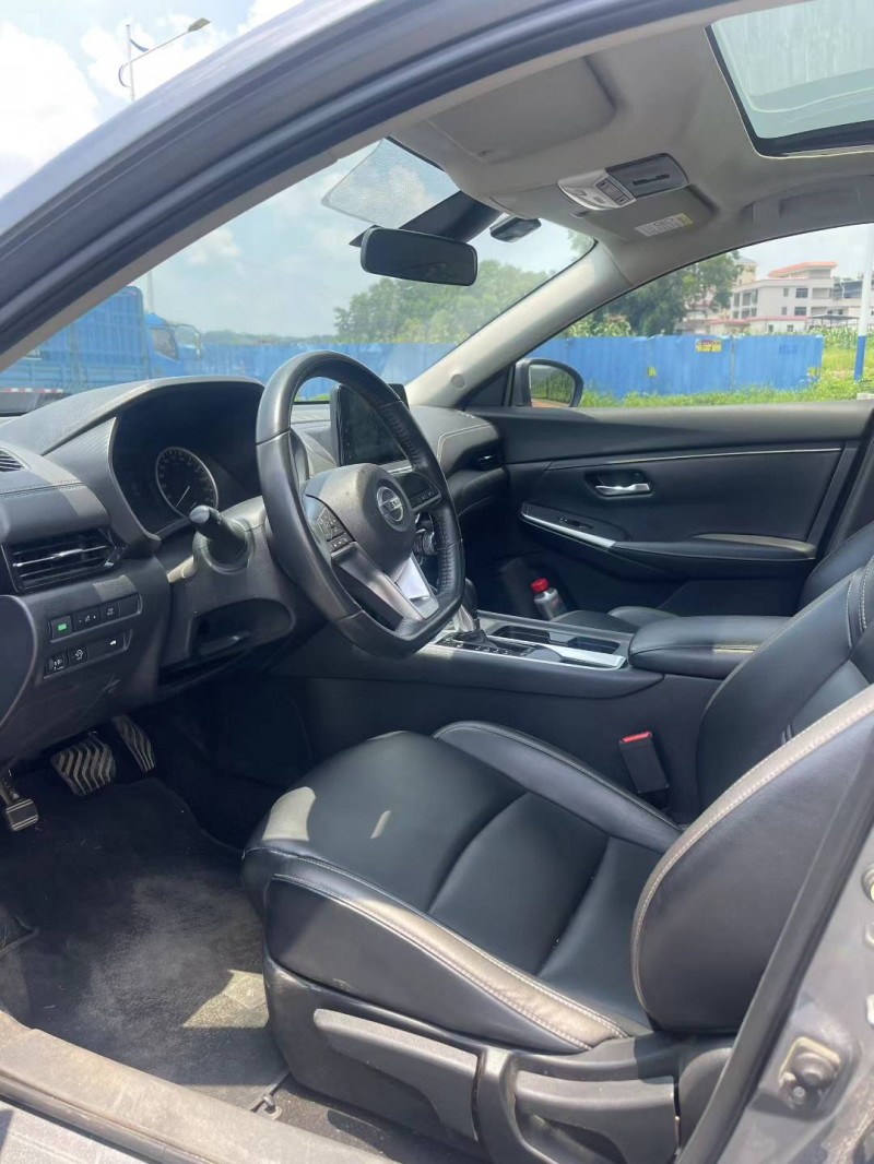 云浮21年日产轩逸7