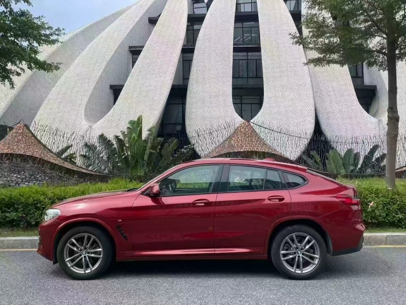 广州21年宝马X48