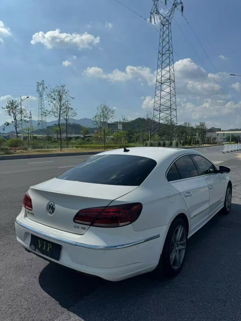 云浮14年大众CC8