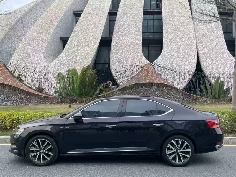 深圳23年斯柯达速派8