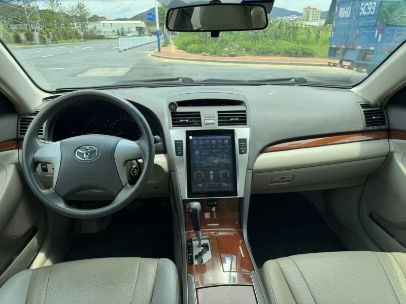 云浮16年丰田凯美瑞8