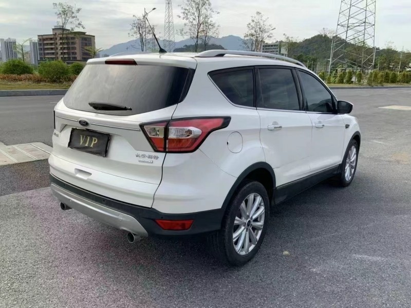 云浮17年福特翼虎9