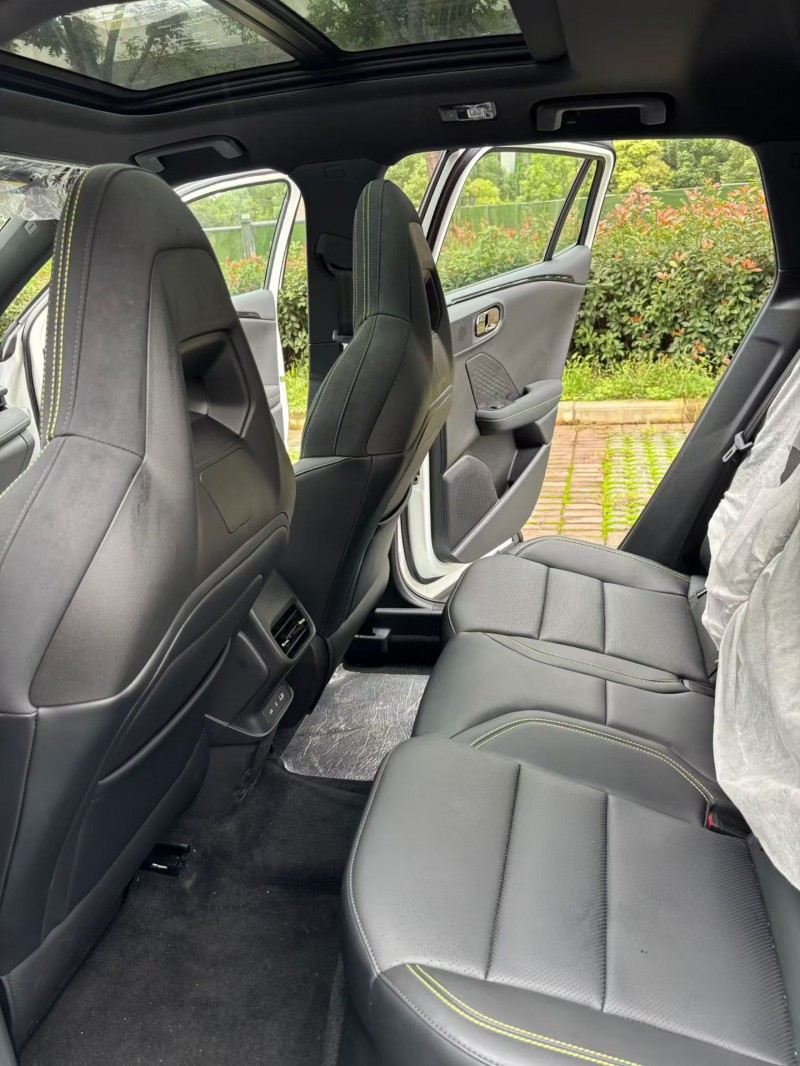 襄阳25年领克066