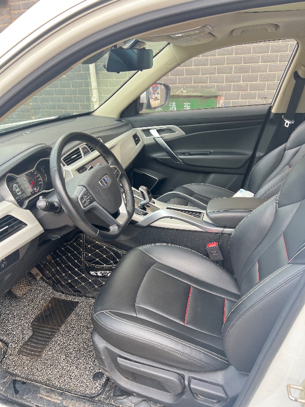 娄底20年吉利博越5