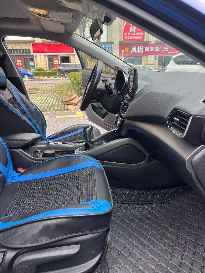 襄阳20年现代菲斯塔2