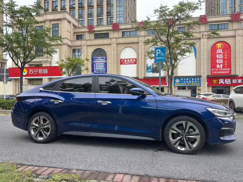 襄阳20年现代菲斯塔4