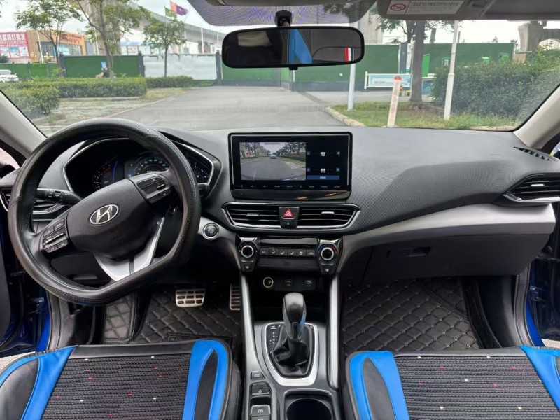 襄阳20年现代菲斯塔5