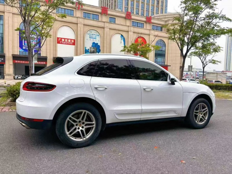 襄阳18年保时捷Macan7