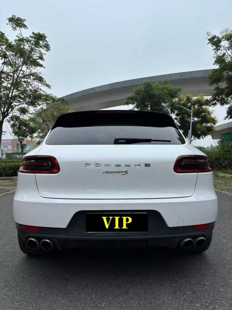 襄阳18年保时捷Macan8