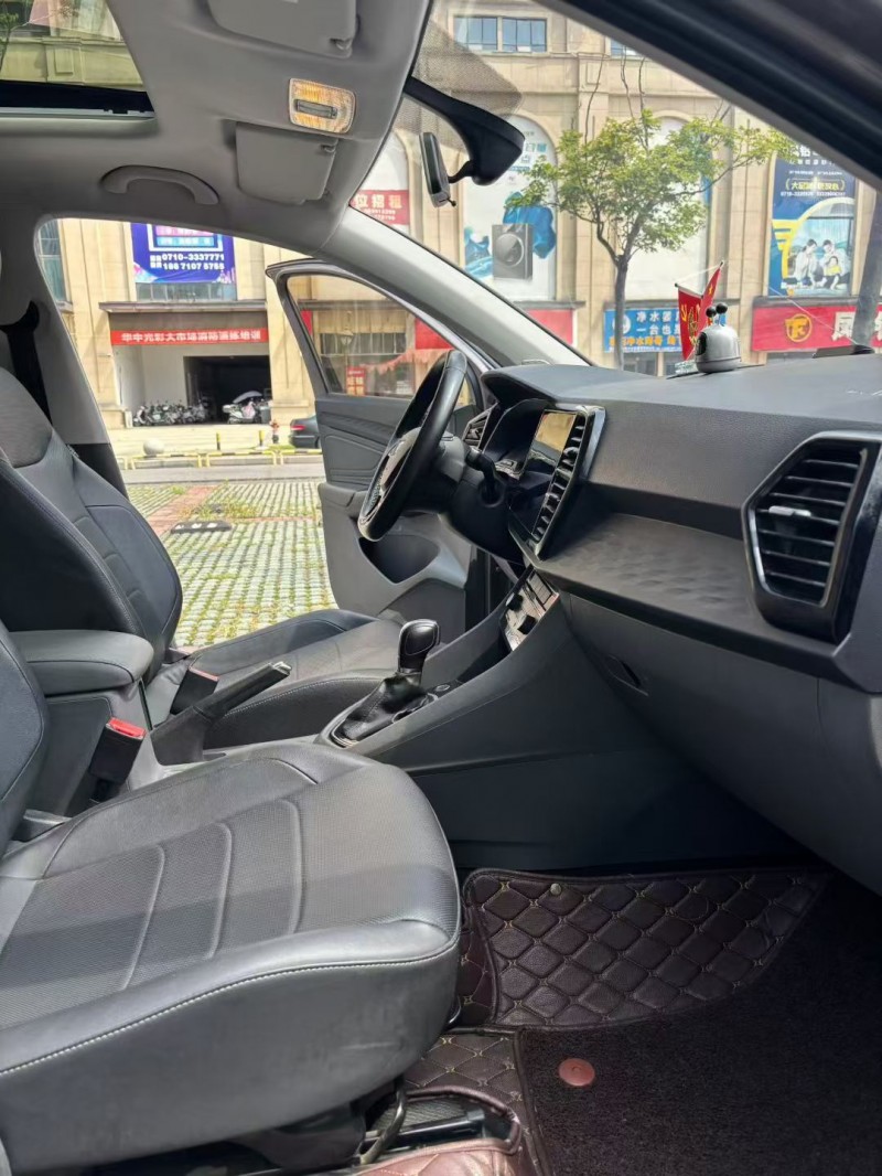 襄阳21年大众捷达2