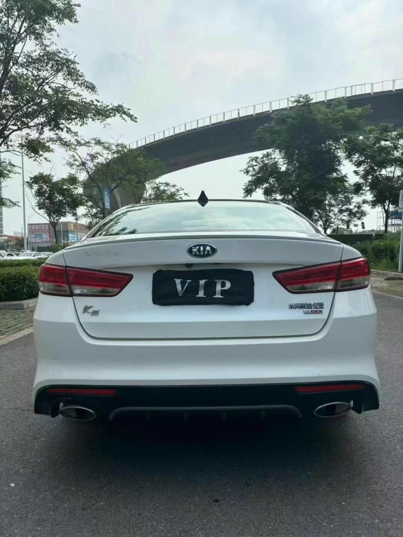 襄阳16年起亚K57