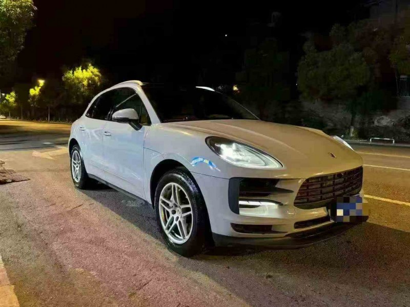 重庆15年保时捷Macan2