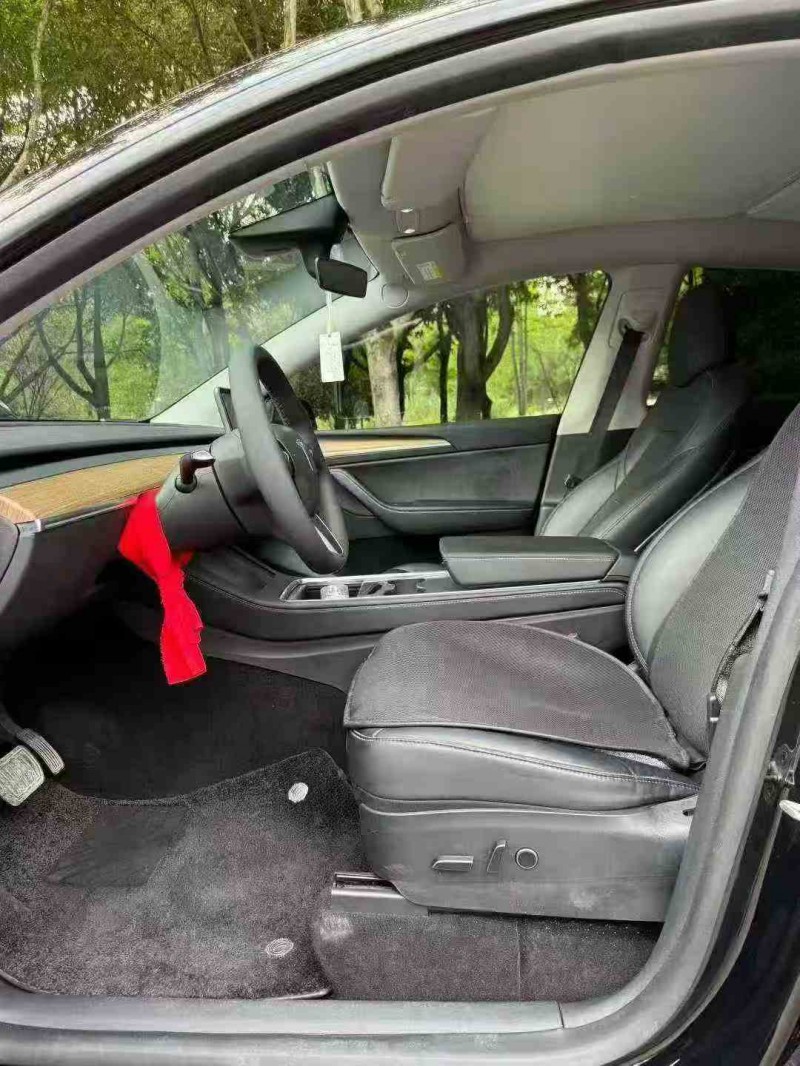 重庆22年特斯拉MODEL Y9