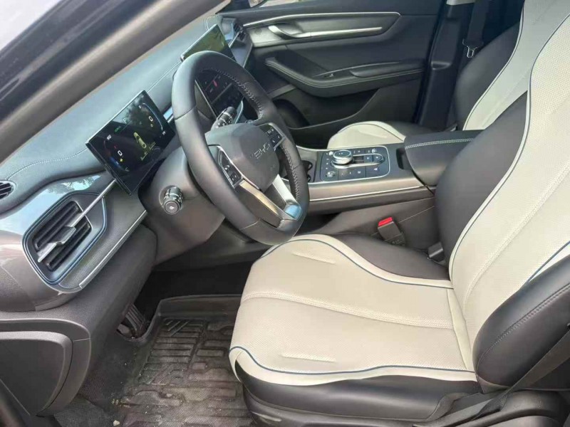 揭阳24年比亚迪驱逐舰9