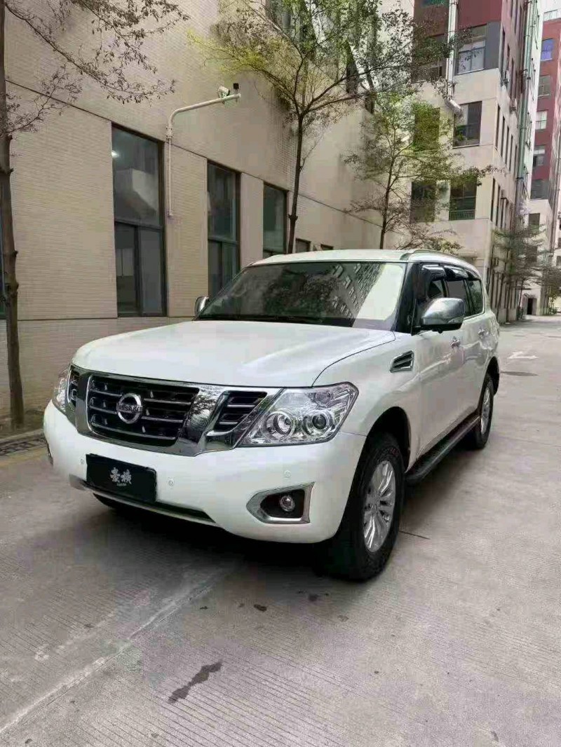 湛江19年日产途乐2