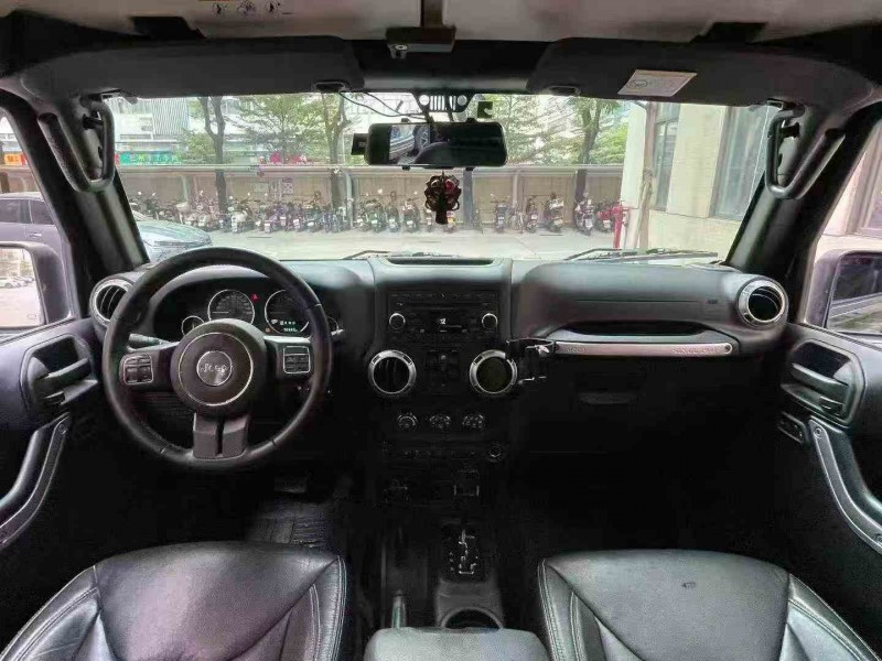 江门17年Jeep牧马人6