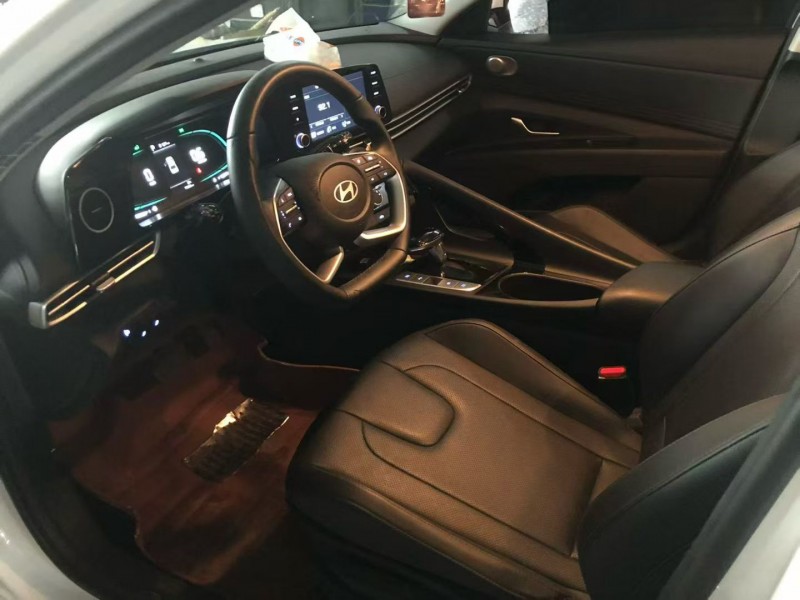 青岛24年现代伊兰特4