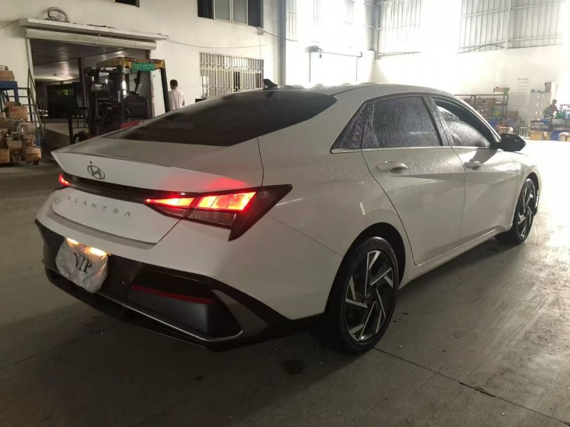 青岛24年现代伊兰特7