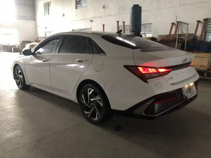 青岛24年现代伊兰特8