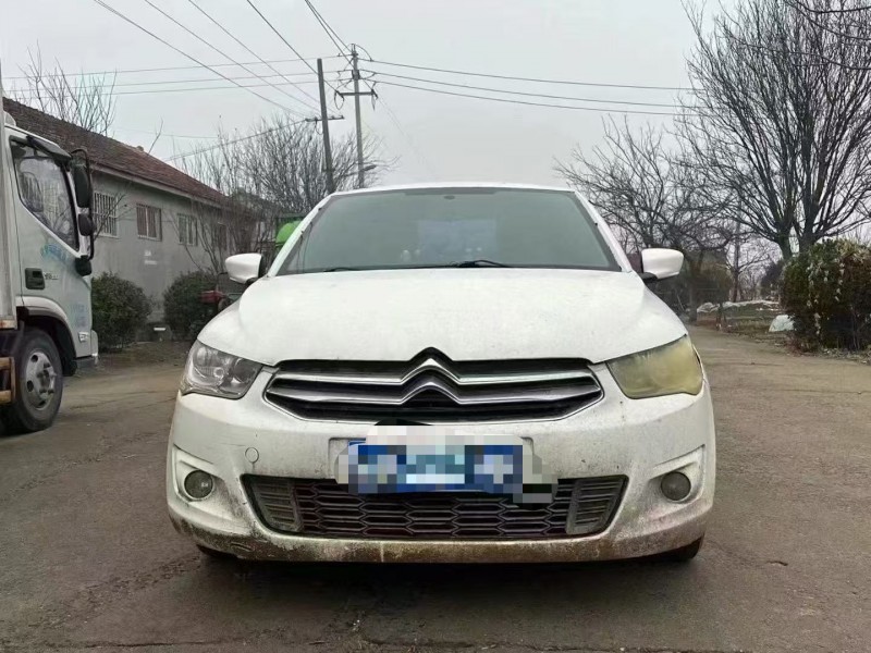 青岛17年雪铁龙爱丽舍1