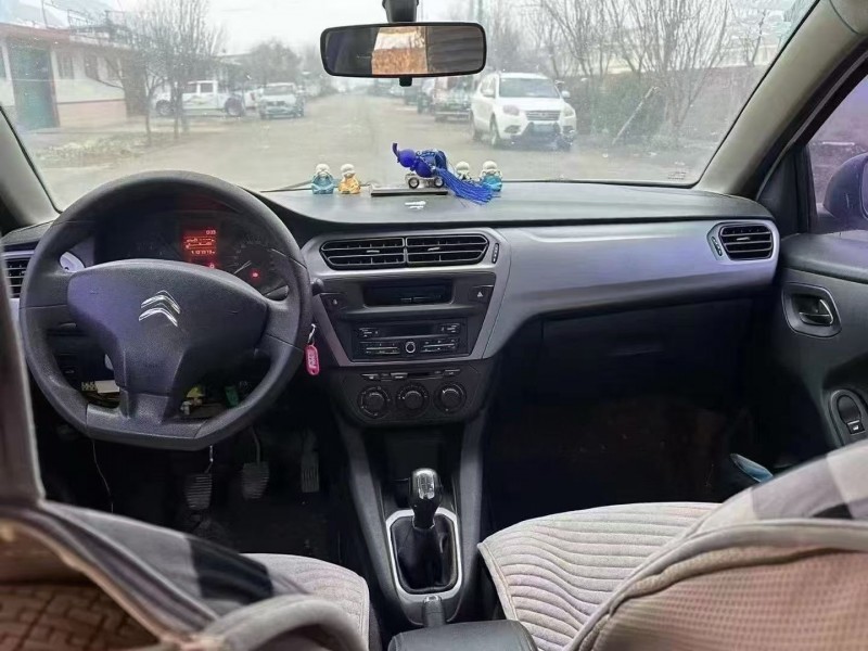 青岛17年雪铁龙爱丽舍4