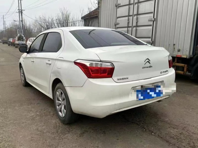 青岛17年雪铁龙爱丽舍7