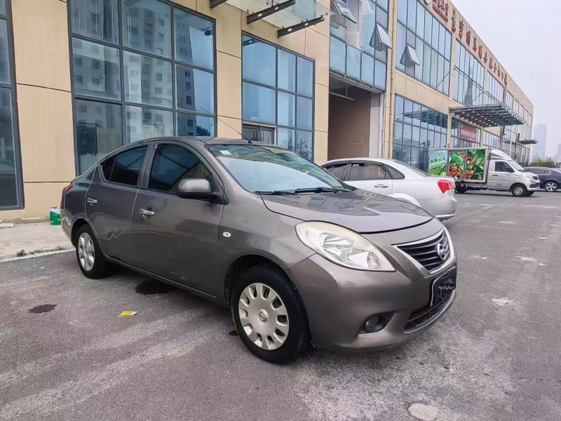 青岛13年日产阳光3