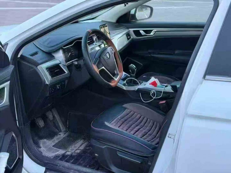 金华17年吉利帝豪4