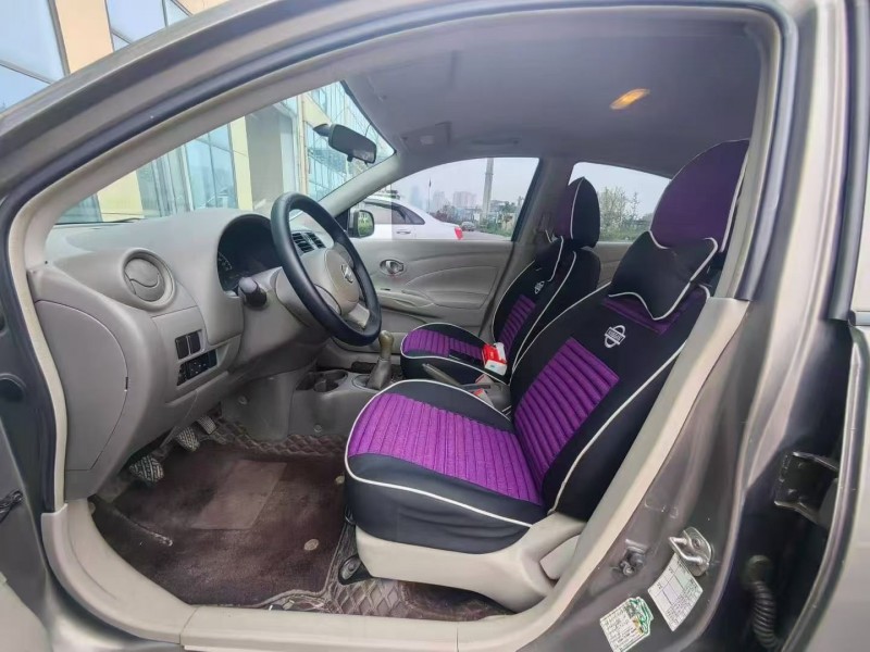 青岛13年日产阳光4