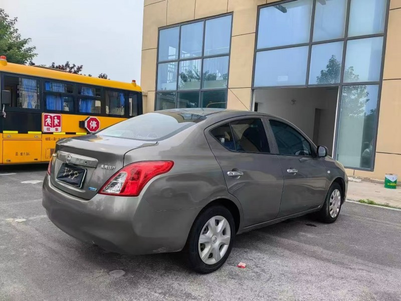 青岛13年日产阳光7