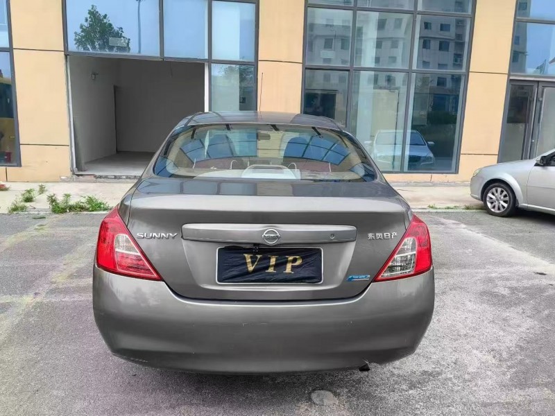 青岛13年日产阳光9