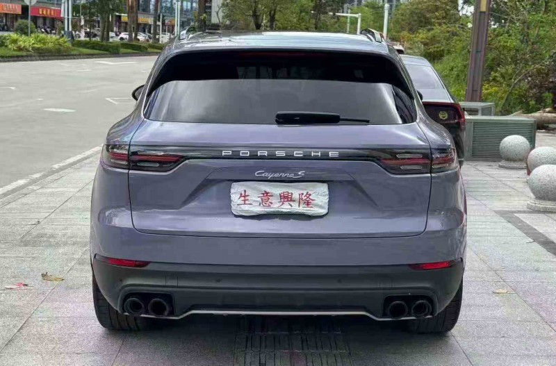 江门19年保时捷卡宴7