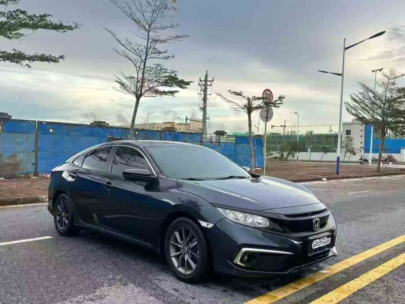 湛江19年本田思域2