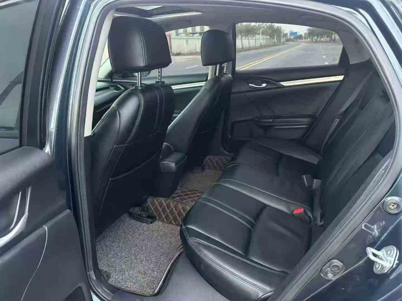 湛江19年本田思域4