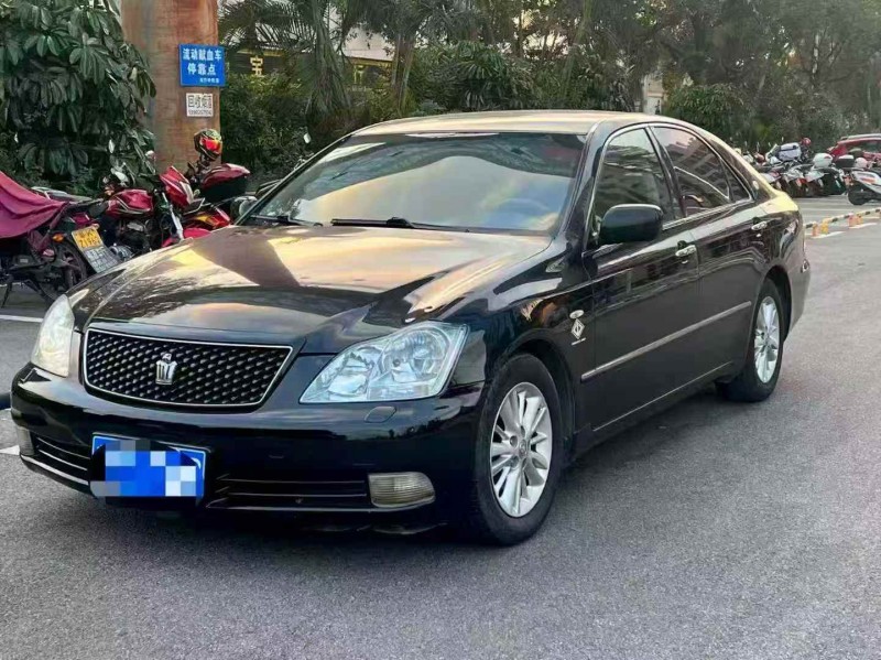 茂名06年丰田皇冠2