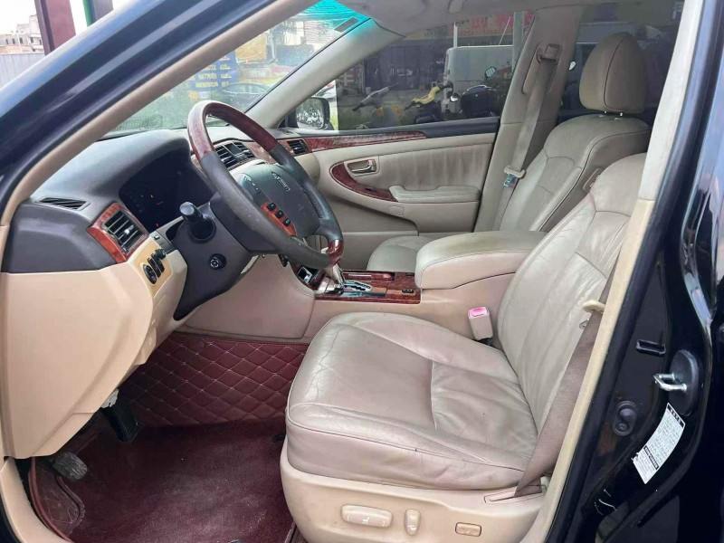 茂名06年丰田皇冠4