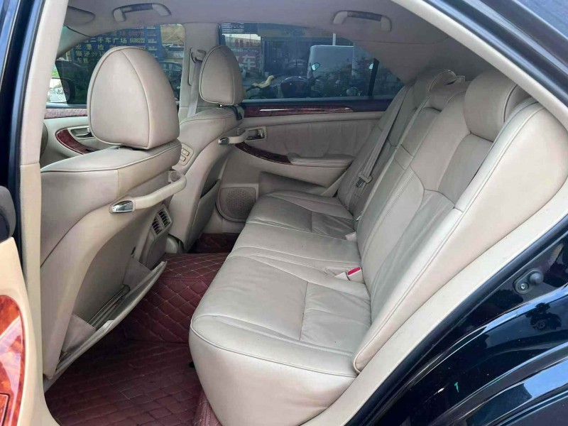 茂名06年丰田皇冠5