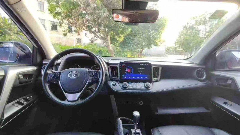 江门18年丰田RAV4荣放5
