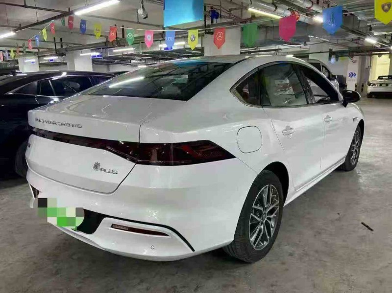 遂宁25年比亚迪秦9