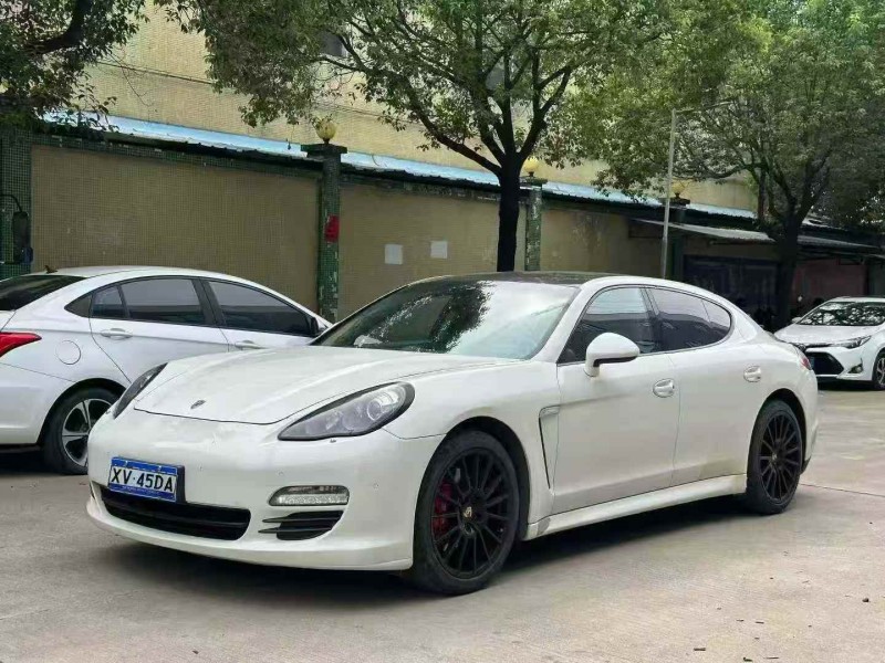 广州13年保时捷帕拉梅拉2