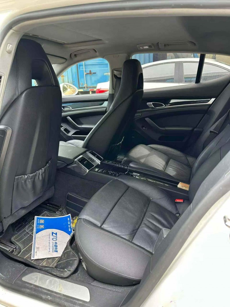 广州13年保时捷帕拉梅拉5