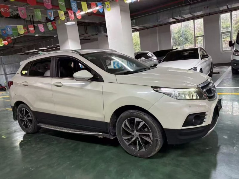 毕节17年宝马4系6