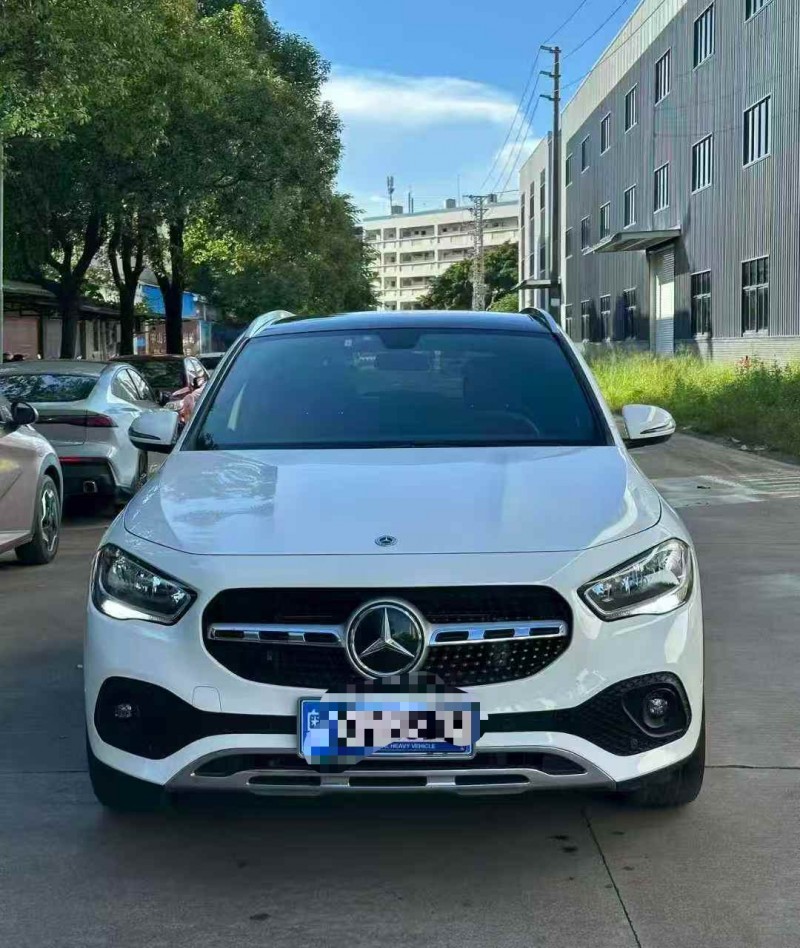 广州21年奔驰GLA1