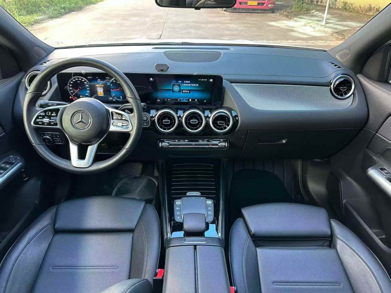 广州21年奔驰GLA4