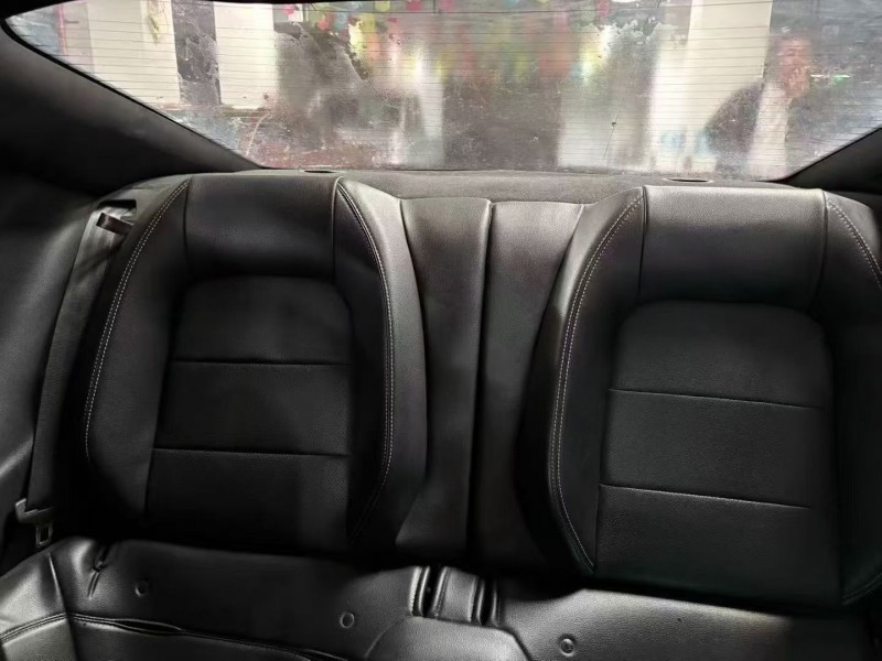 毕节20年福特野马3